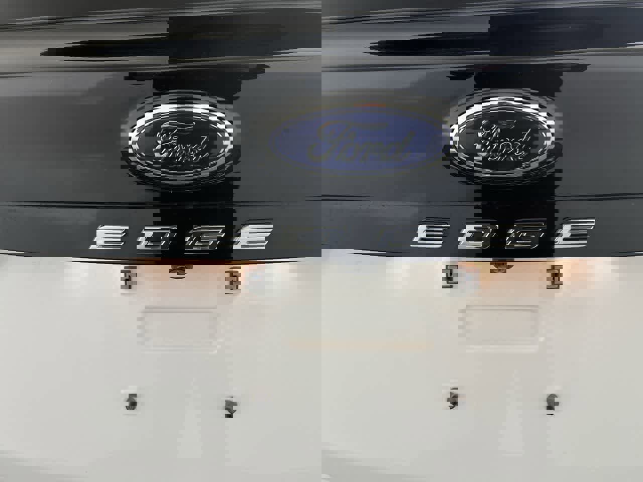 Used 2024 Ford Edge SEL image 11