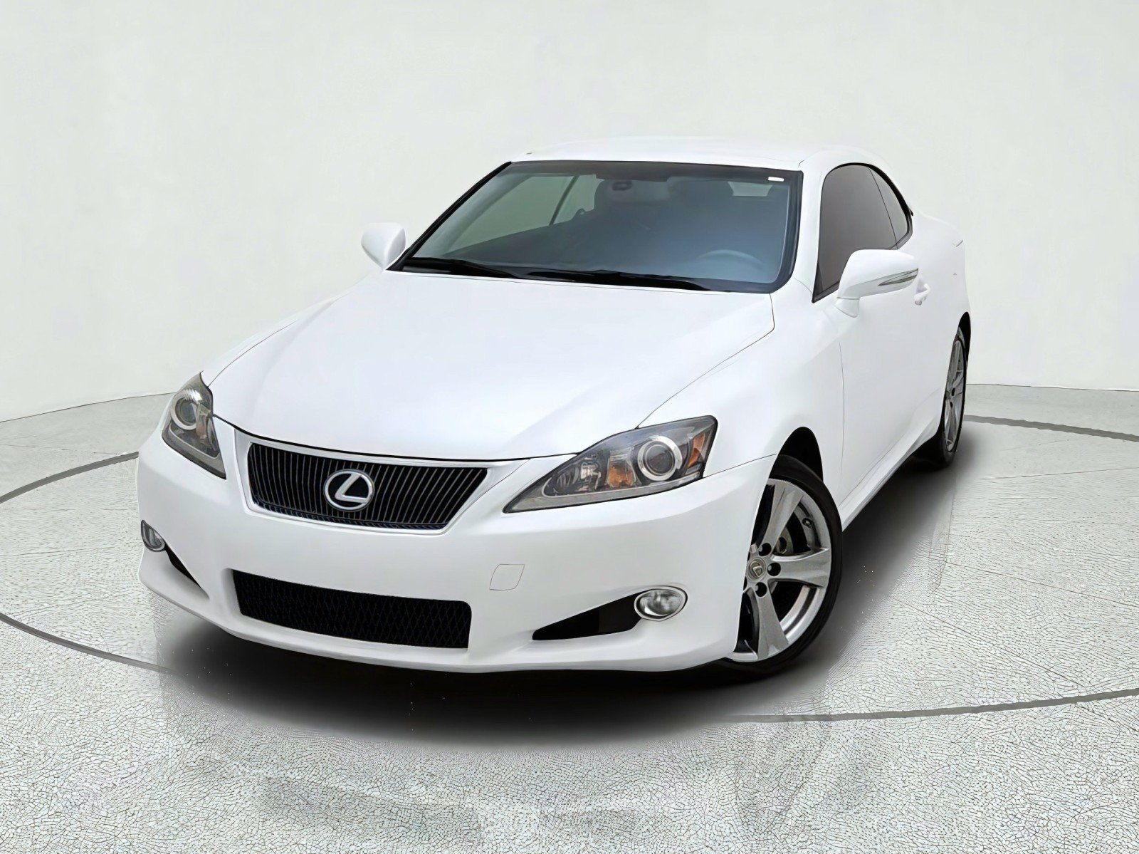 Used 2013 Lexus IS 250C RWD image 2