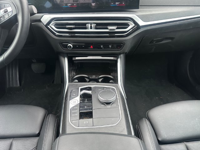 Used 2023 BMW 330i xDrive Sedan w/ Premium Package AWD/4WD image 11