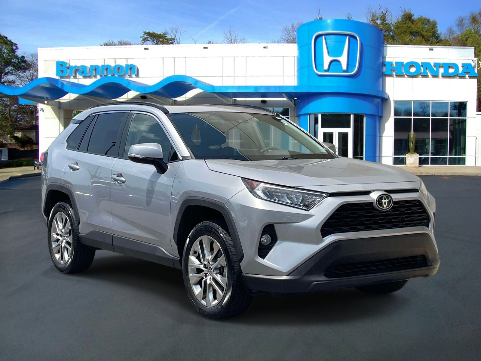 Used 2021 Toyota RAV4 XLE Premium AWD/4WD image 1