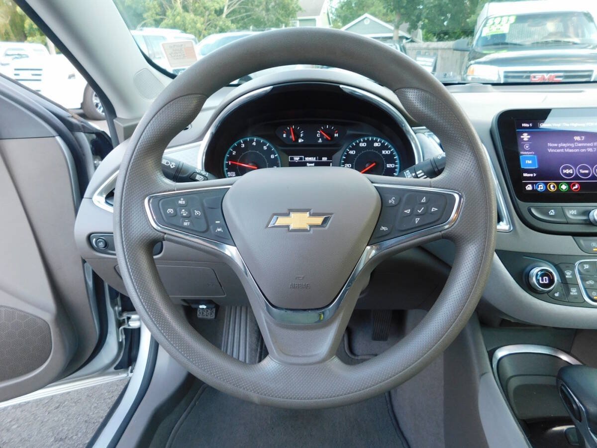 Used 2021 Chevrolet Malibu LT FWD image 8