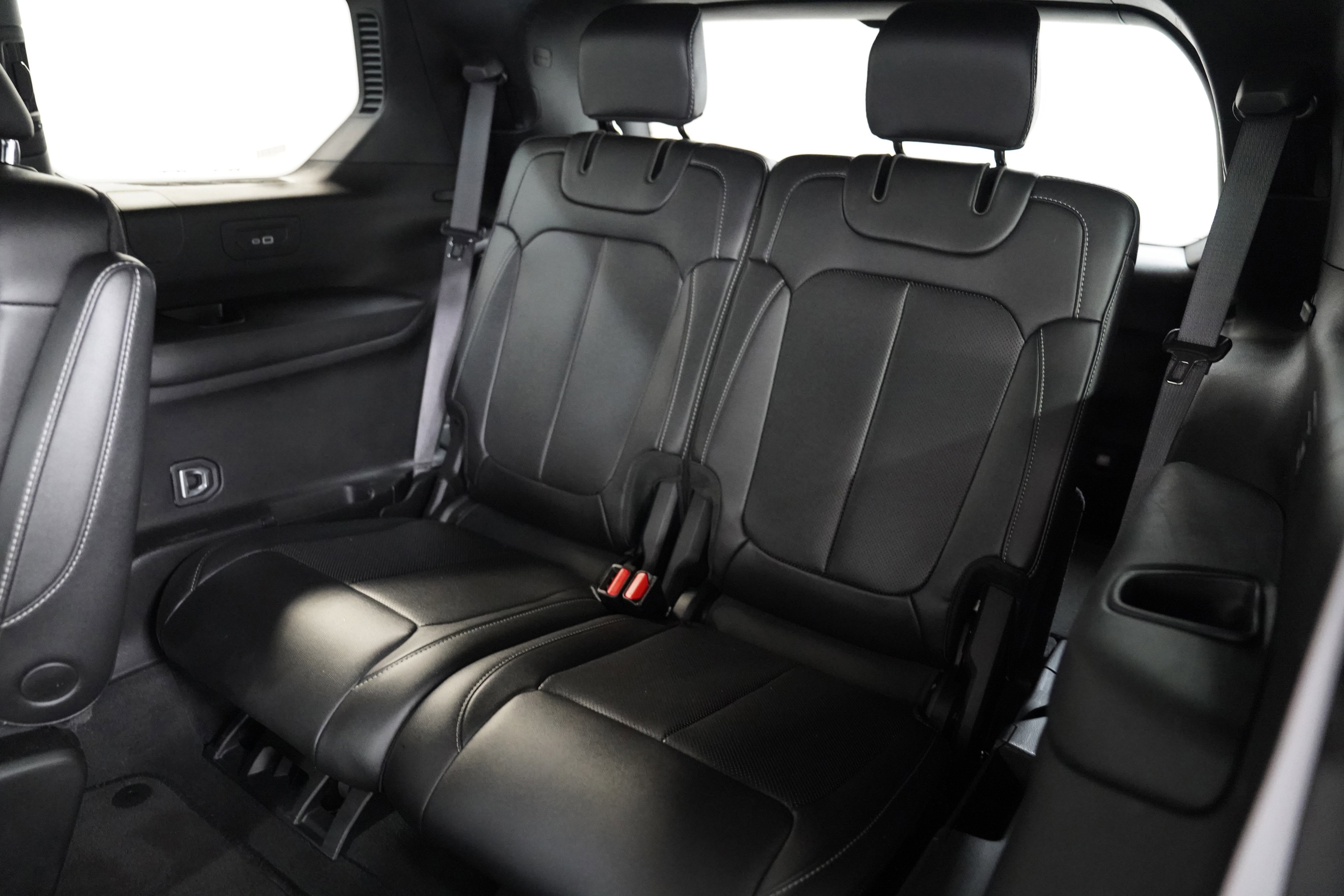 Certified 2024 Jeep Grand Cherokee L Limited w/ Luxury Tech Group II image 6