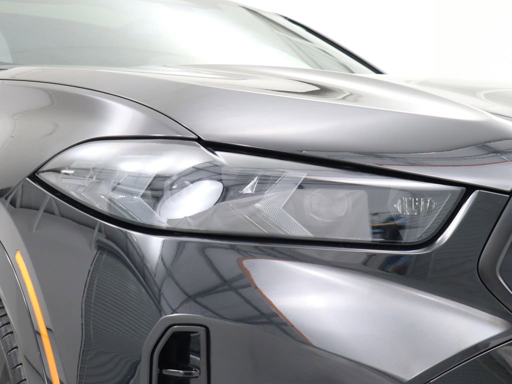 Used 2026 BMW X6 M60i image 11