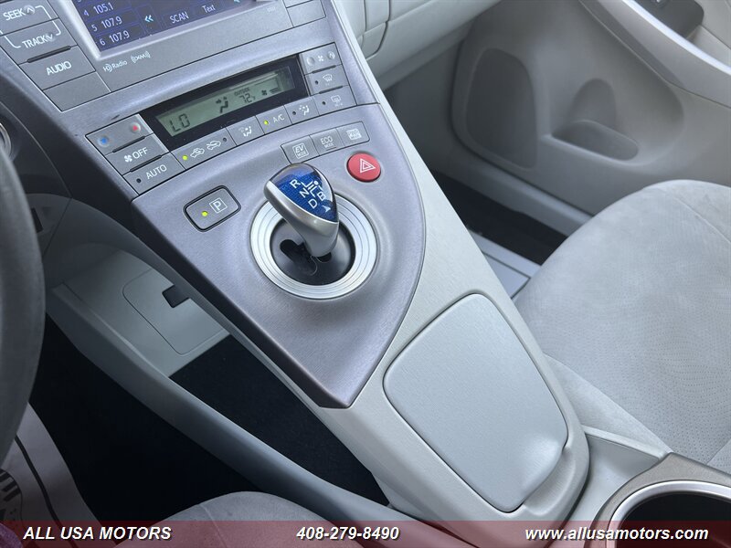 Used 2013 Toyota Prius Three FWD image 40