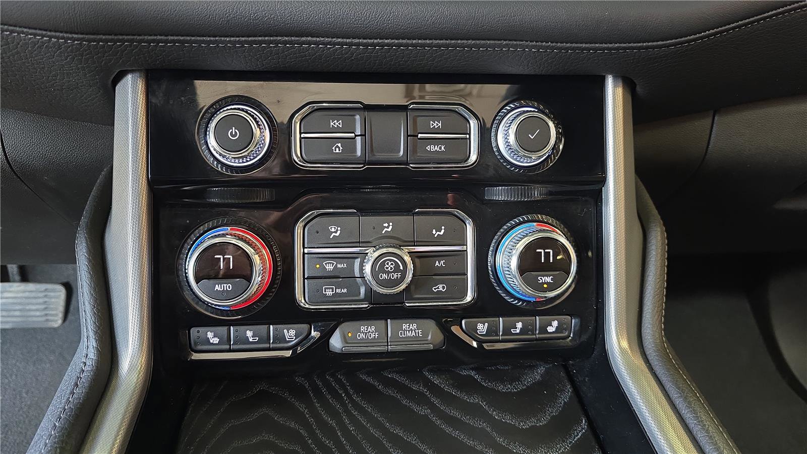 Used 2021 GMC Yukon Denali w/ Denali Ultimate Package image 23