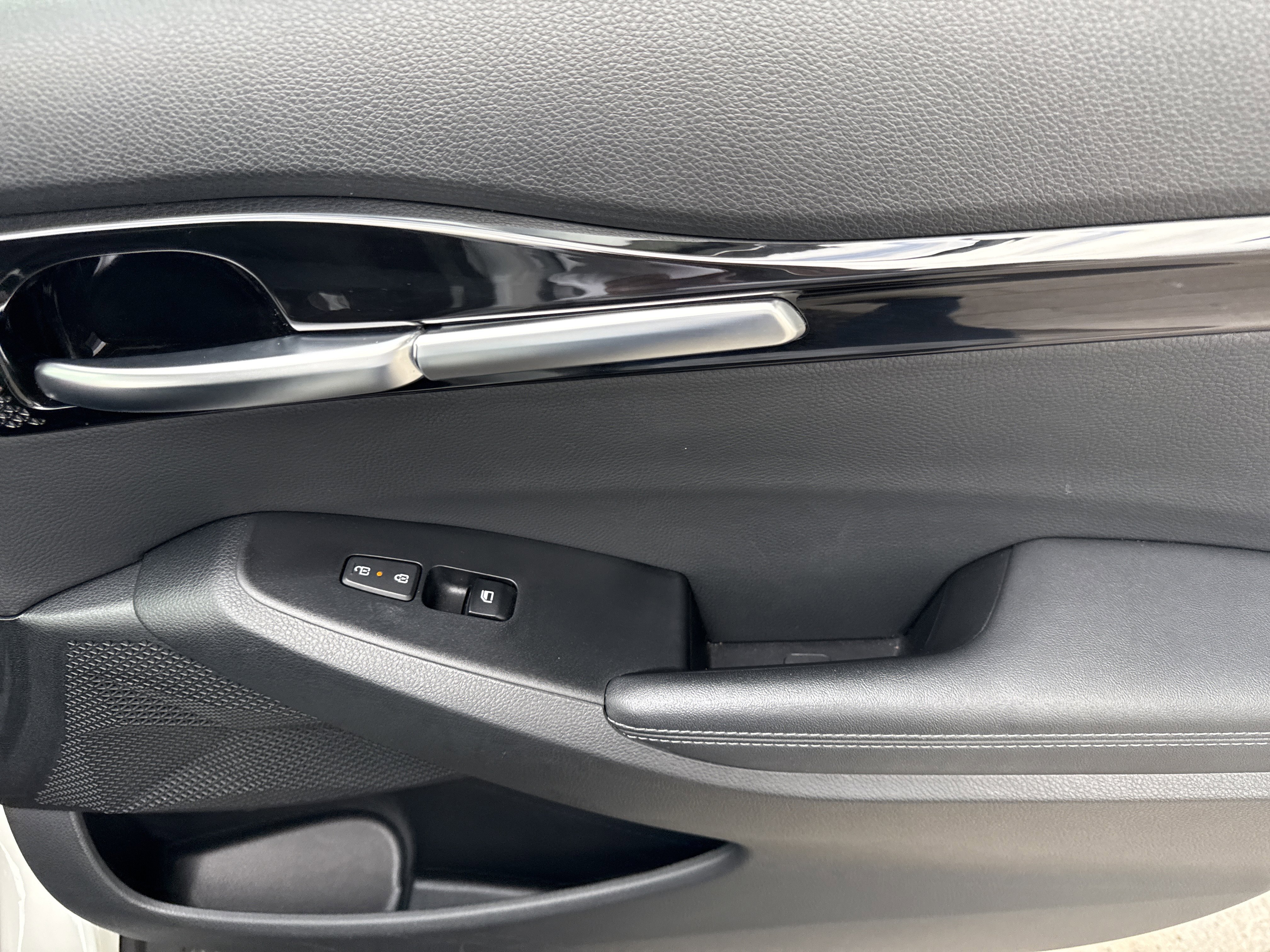 Used 2024 Kia Seltos EX image 17