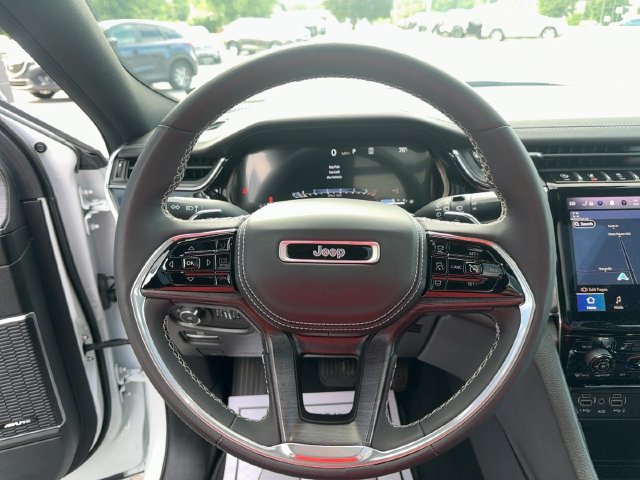 Used 2023 Jeep Grand Cherokee L Overland AWD/4WD image 23