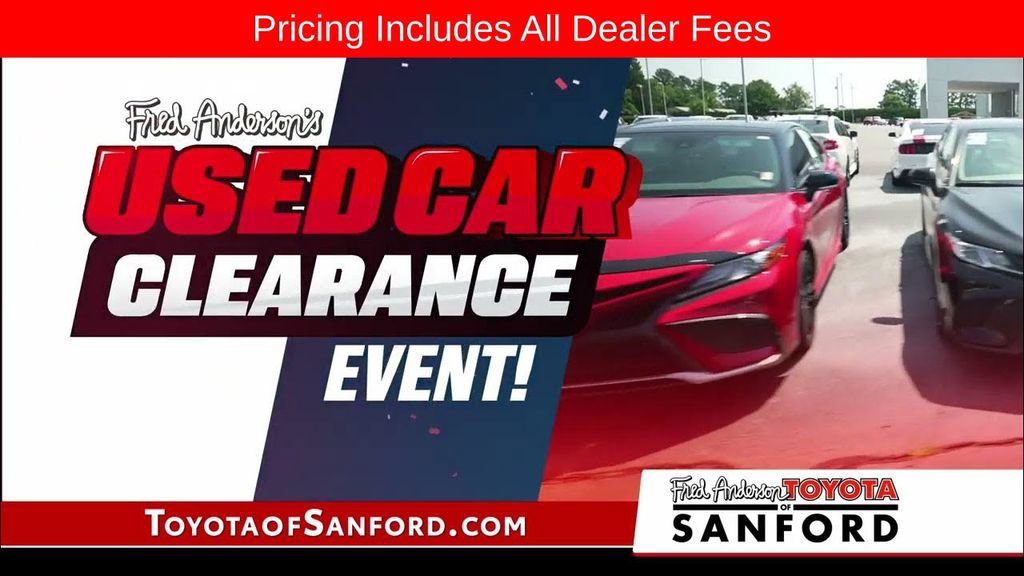 Used 2024 Jeep Wagoneer 4WD image 11