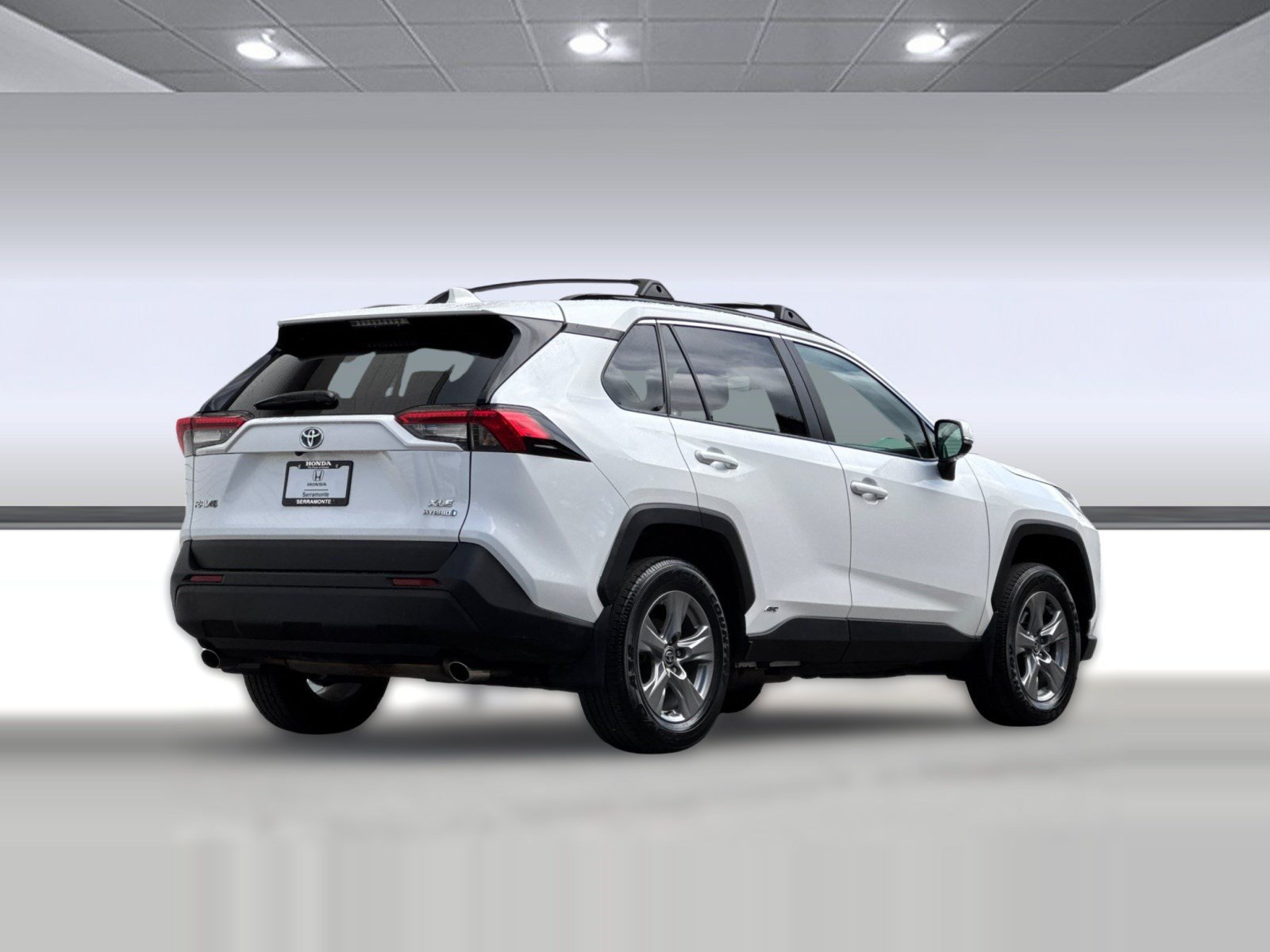 Used 2023 Toyota RAV4 XLE w/ Convenience Package AWD/4WD image 8