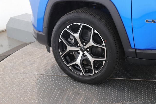 New 2026 Jeep Compass Limited image 13