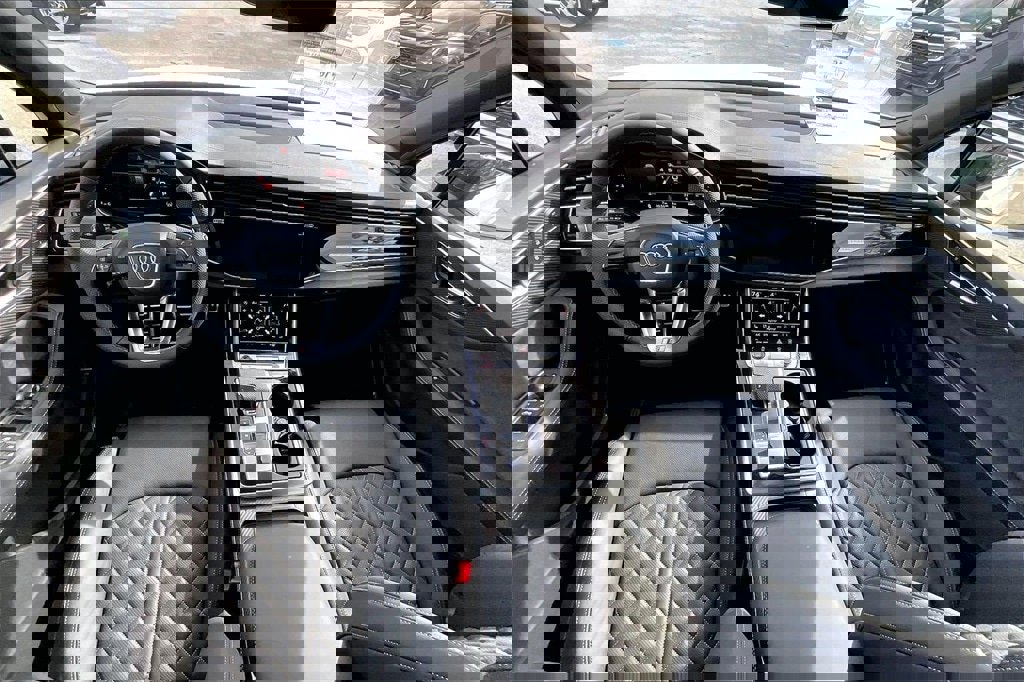 New 2026 Audi SQ7 Premium Plus image 3