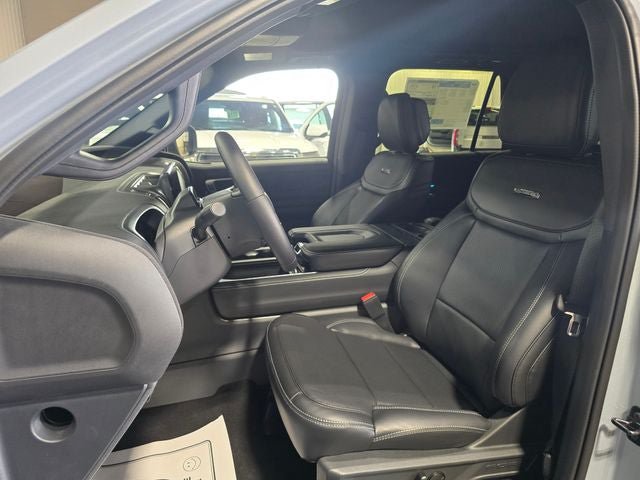 New 2027 Ford Expedition Max Platinum w/ Stealth Appearance Package AWD/4WD image 5