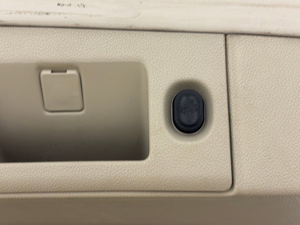 Used 2018 GMC Yukon Denali w/ Open Road Package image 27