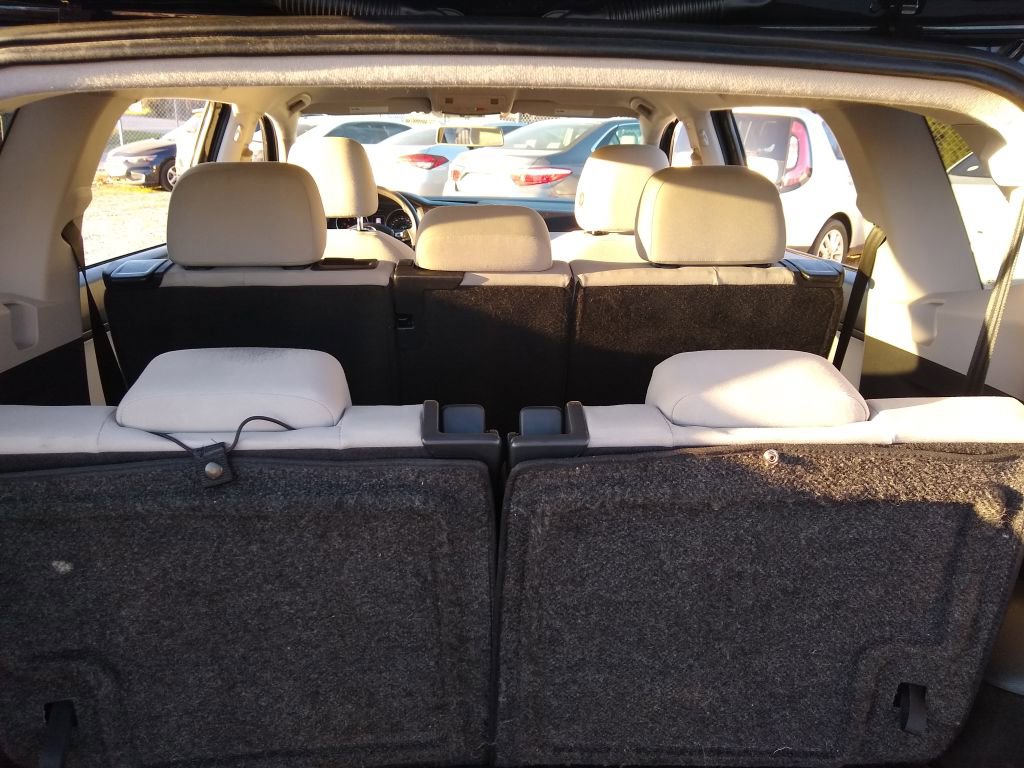 Used 2021 Volkswagen Tiguan S image 13