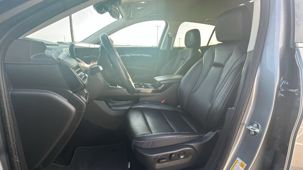 Used 2024 Buick Envision Preferred AWD/4WD image 4