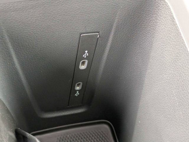 New 2026 Volkswagen Tiguan SE R-Line FWD image 25