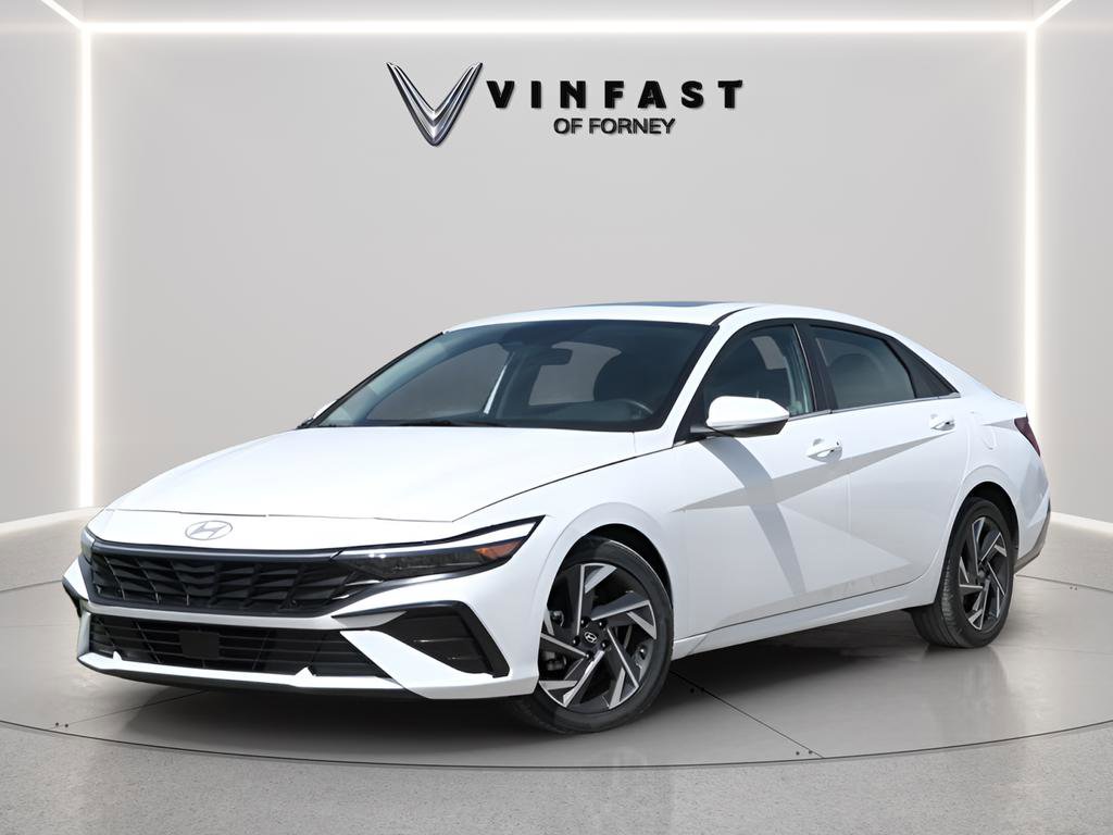 Used 2025 Hyundai Elantra SEL image 1