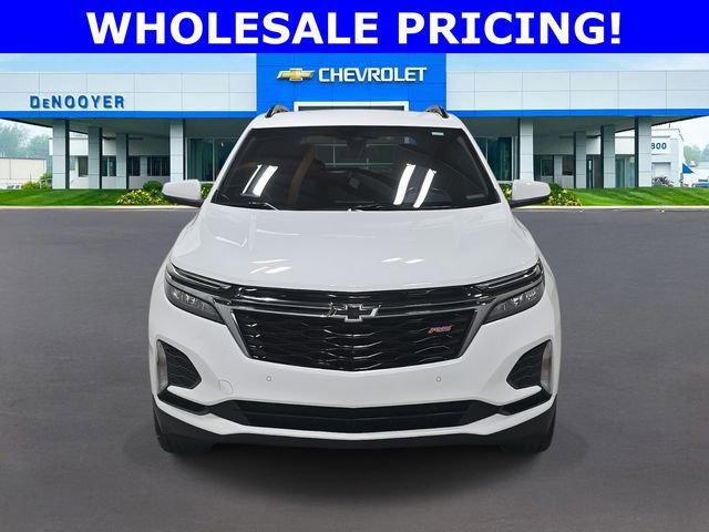 Used 2022 Chevrolet Equinox RS w/ RS Leather Package image 2