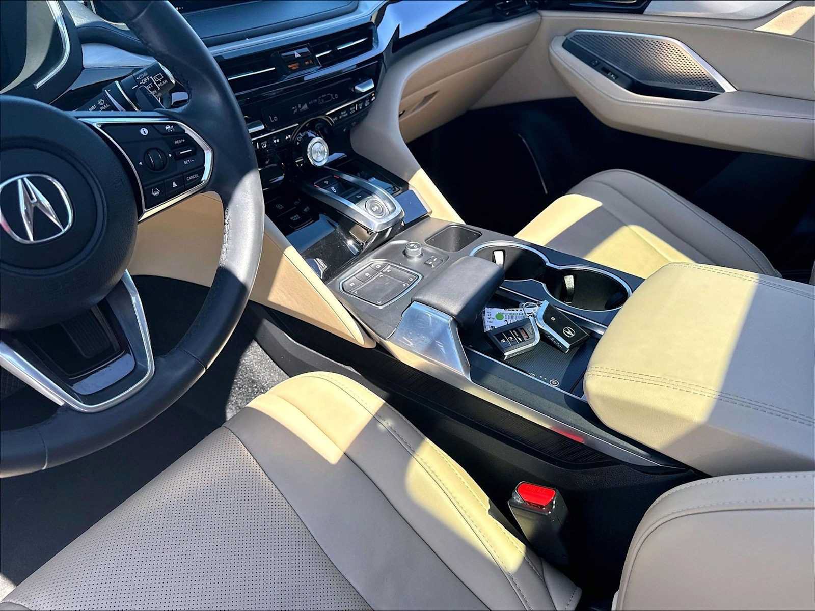 Used 2024 Acura MDX SH-AWD w/ Technology Package image 19