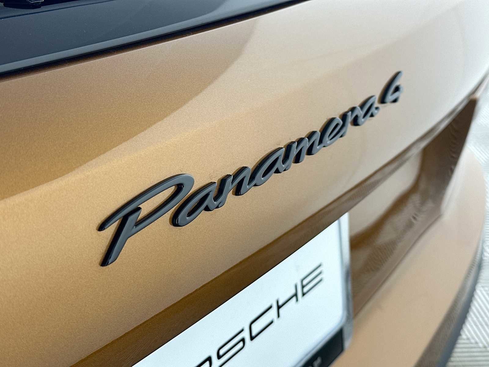 New 2025 Porsche Panamera 4 image 32