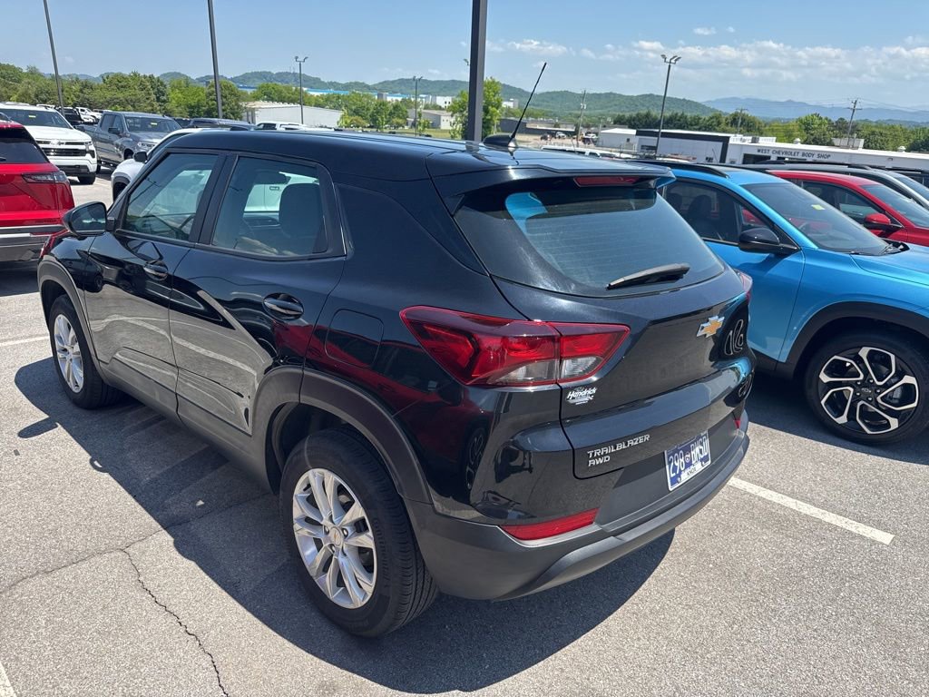 Used 2023 Chevrolet TrailBlazer LS AWD/4WD image 4
