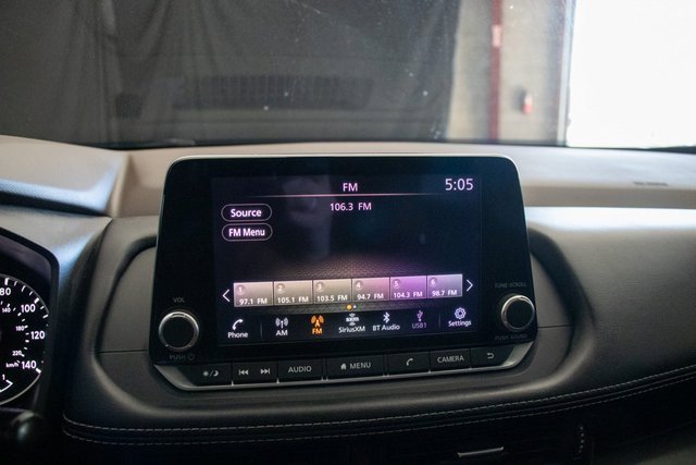 Used 2023 Nissan Rogue SV w/ SV Premium Package image 33