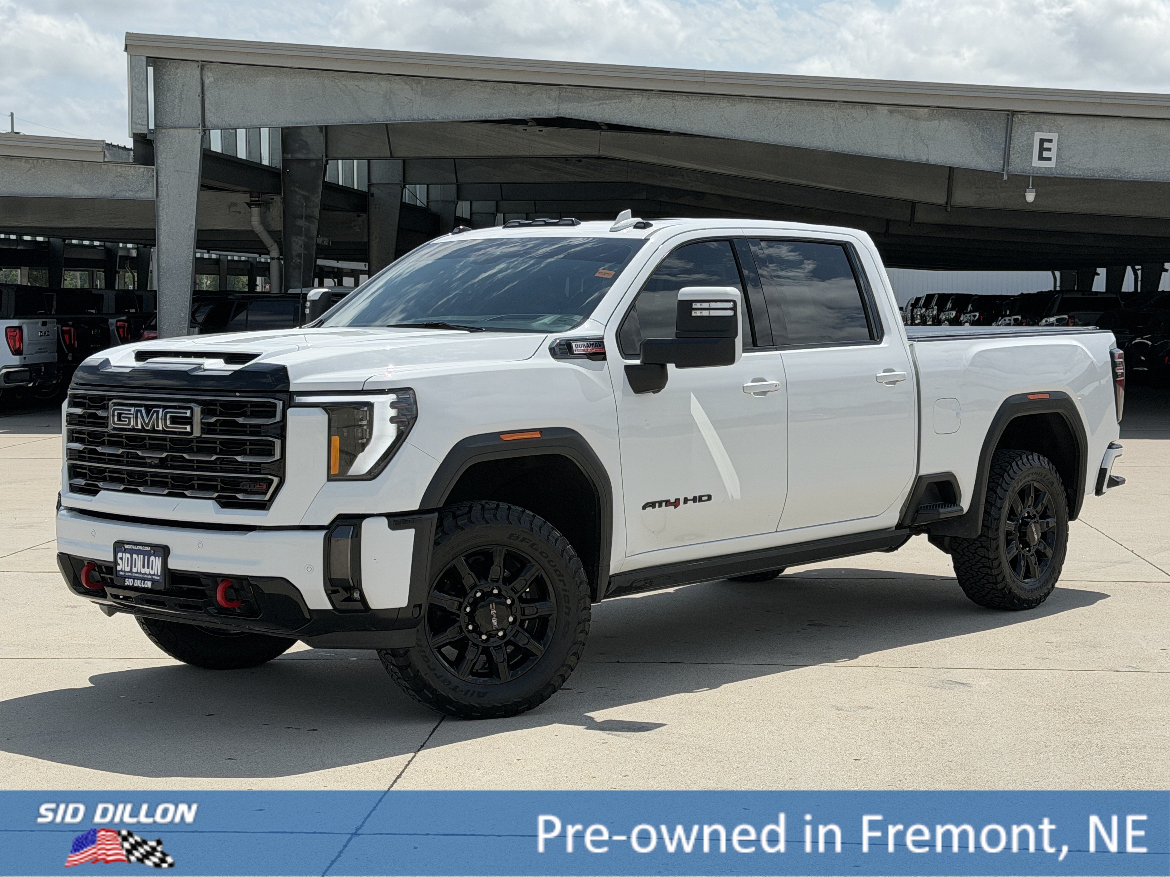 Certified 2024 GMC Sierra 2500 AT4 w/ AT4 Premium Plus Package AWD/4WD image 1
