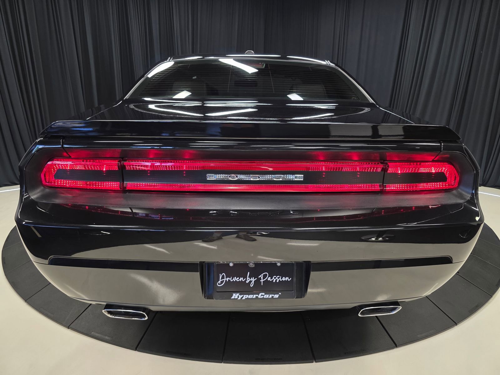 Used 2010 Dodge Challenger R/T RWD image 22