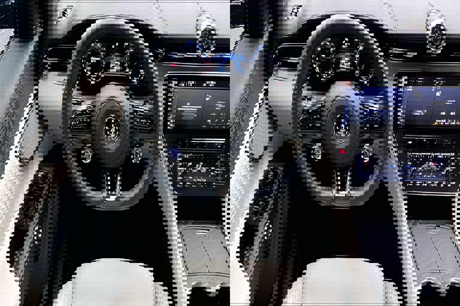 Used 2024 Maserati Grecale Modena image 6