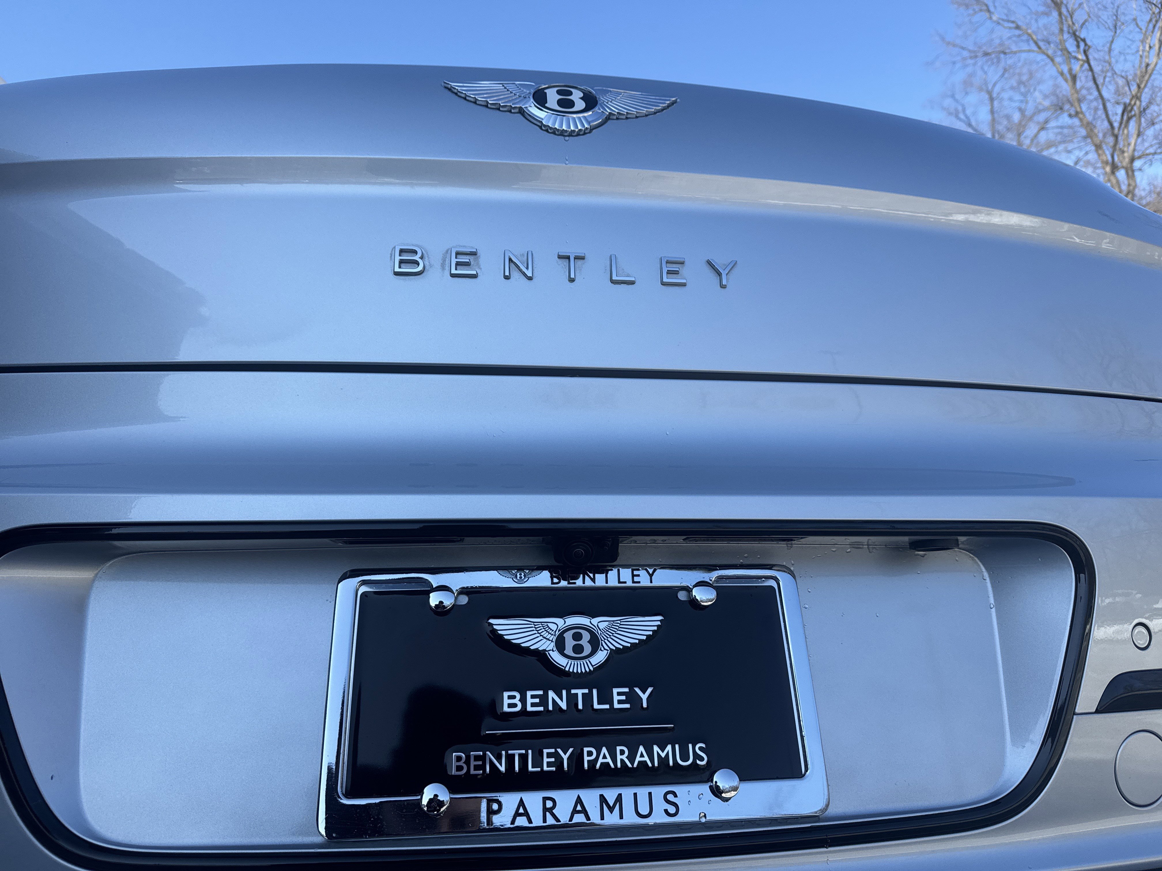 Used 2022 Bentley Flying Spur Plug-In Hybrid image 27