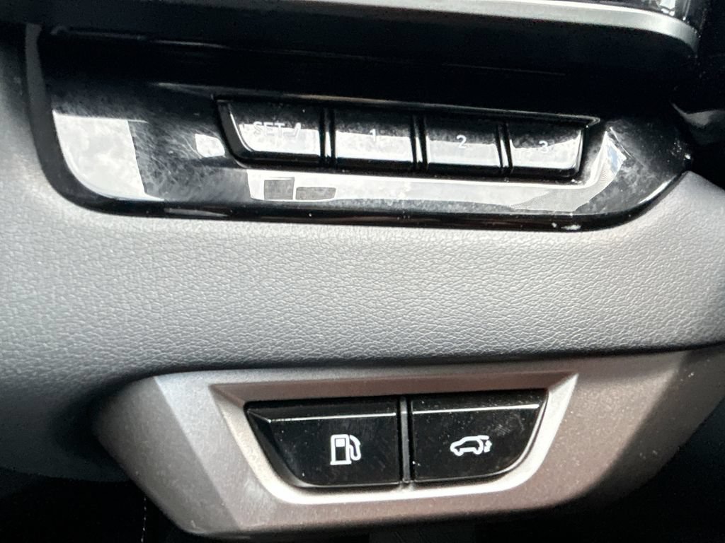 Used 2026 Lexus RX 350 Premium w/ Accessory Package (Z1) FWD image 31