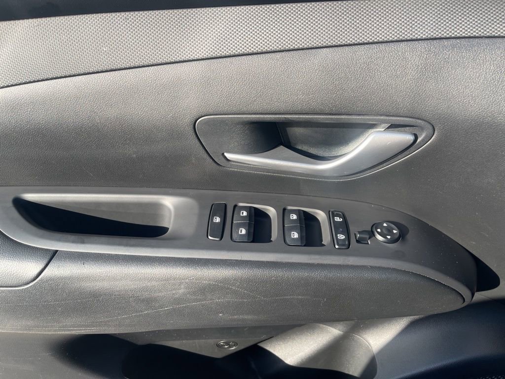 Used 2024 Hyundai Santa Cruz Night image 17