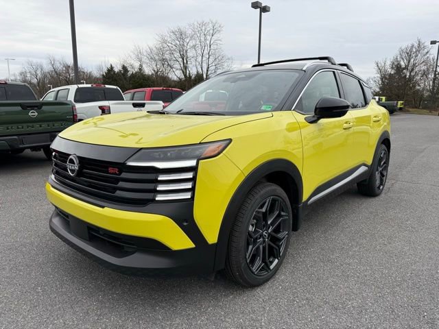 New 2025 Nissan Kicks SR image 2