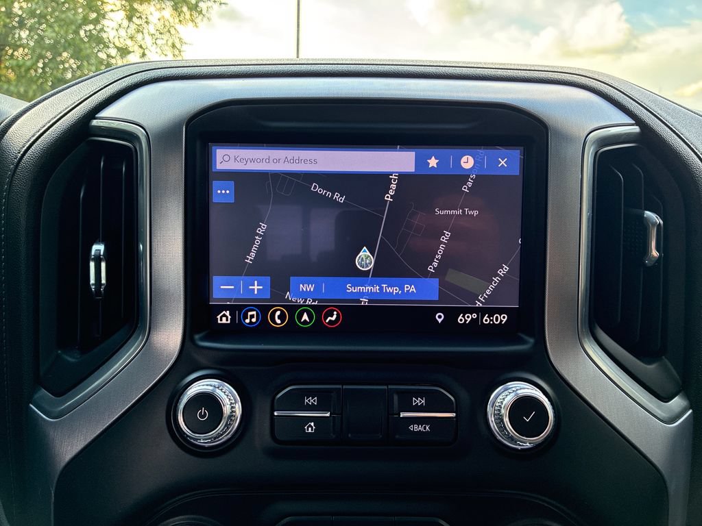 Used 2019 GMC Sierra 1500 SLT w/ SLT Premium Plus Package AWD/4WD image 29