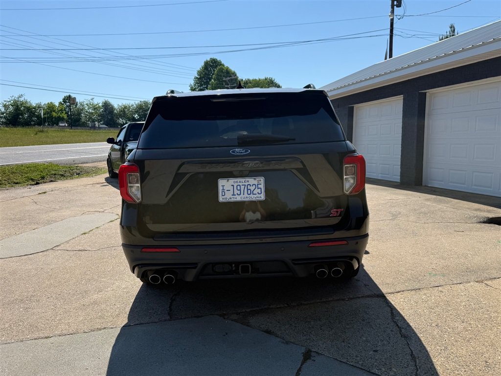 Used 2020 Ford Explorer ST w/ Premium Technology Package AWD/4WD image 12