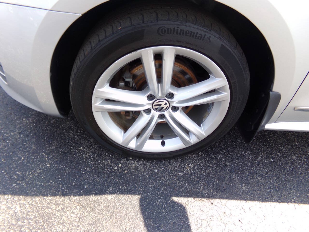 Used 2013 Volkswagen Passat TDI SEL Premium FWD image 35