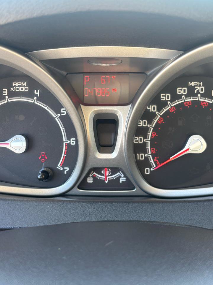 Used 2012 Ford Fiesta SE FWD image 10