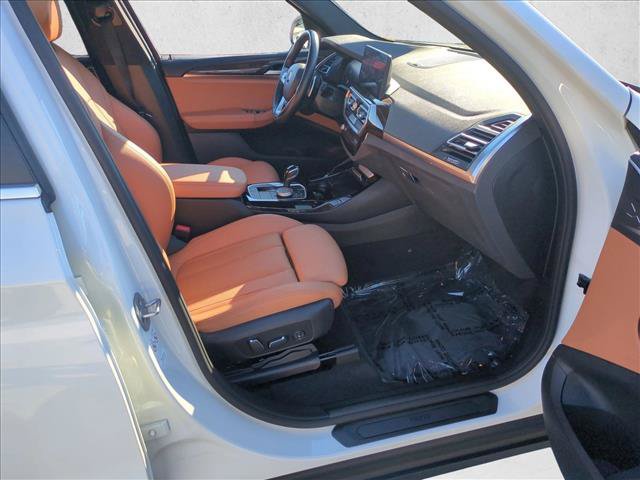 Used 2024 BMW X3 sDrive30i w/ Premium Package w/ZPA RWD image 23