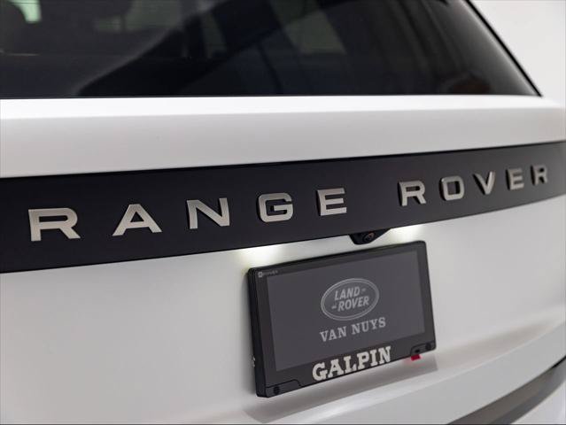 New 2026 Land Rover Range Rover Long Wheelbase SE AWD/4WD image 31
