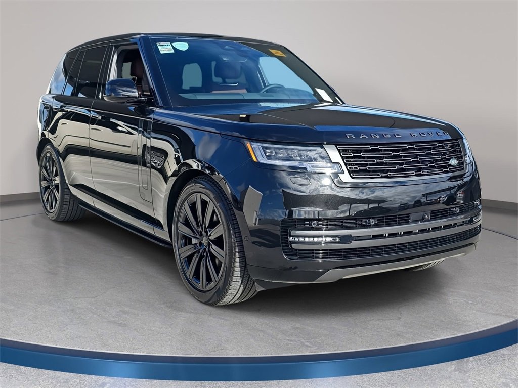 New 2026 Land Rover Range Rover SE image 3