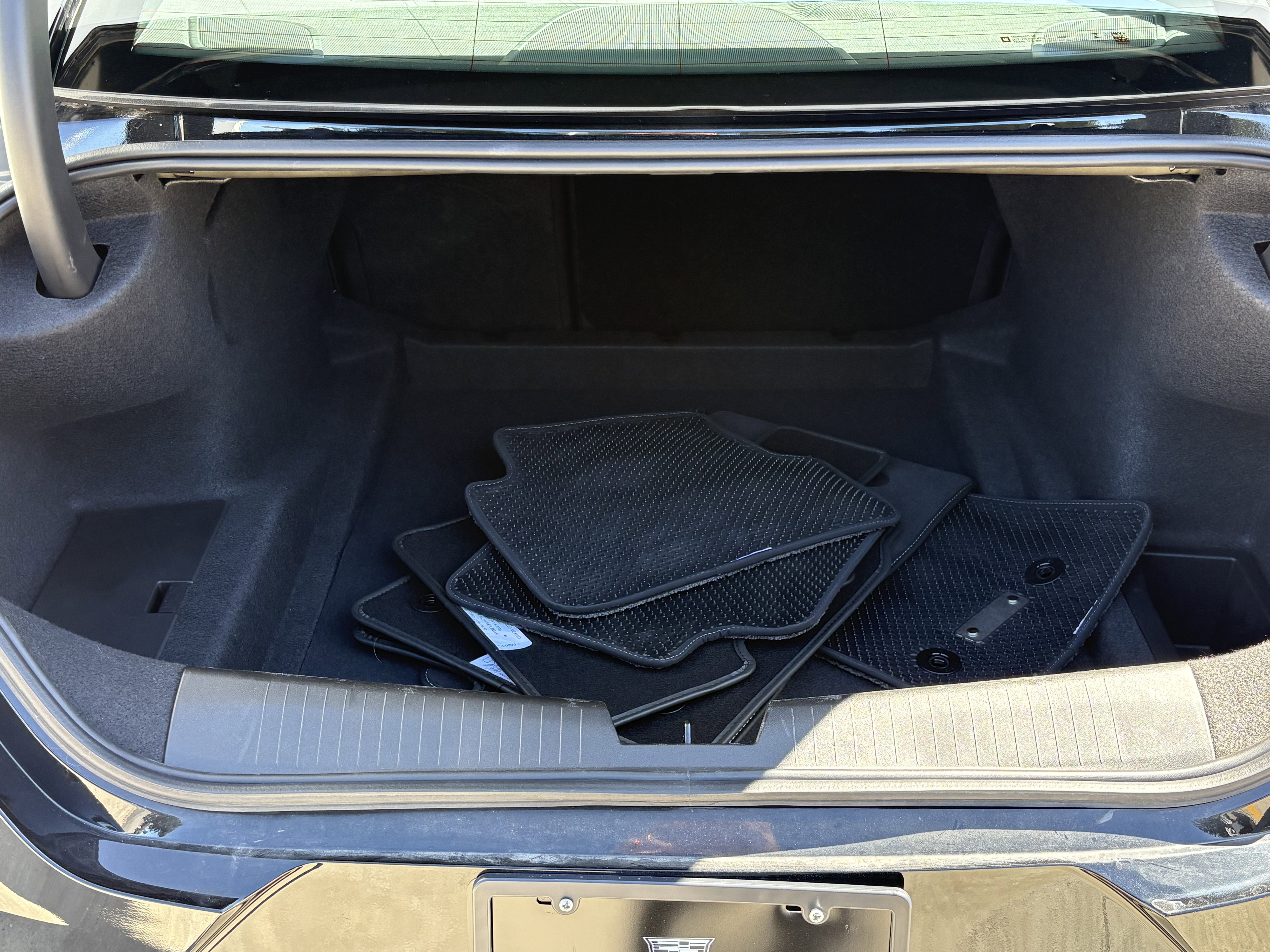 Certified 2025 Cadillac CT4 V Blackwing w/ Carbon Fiber 1 Package RWD image 9