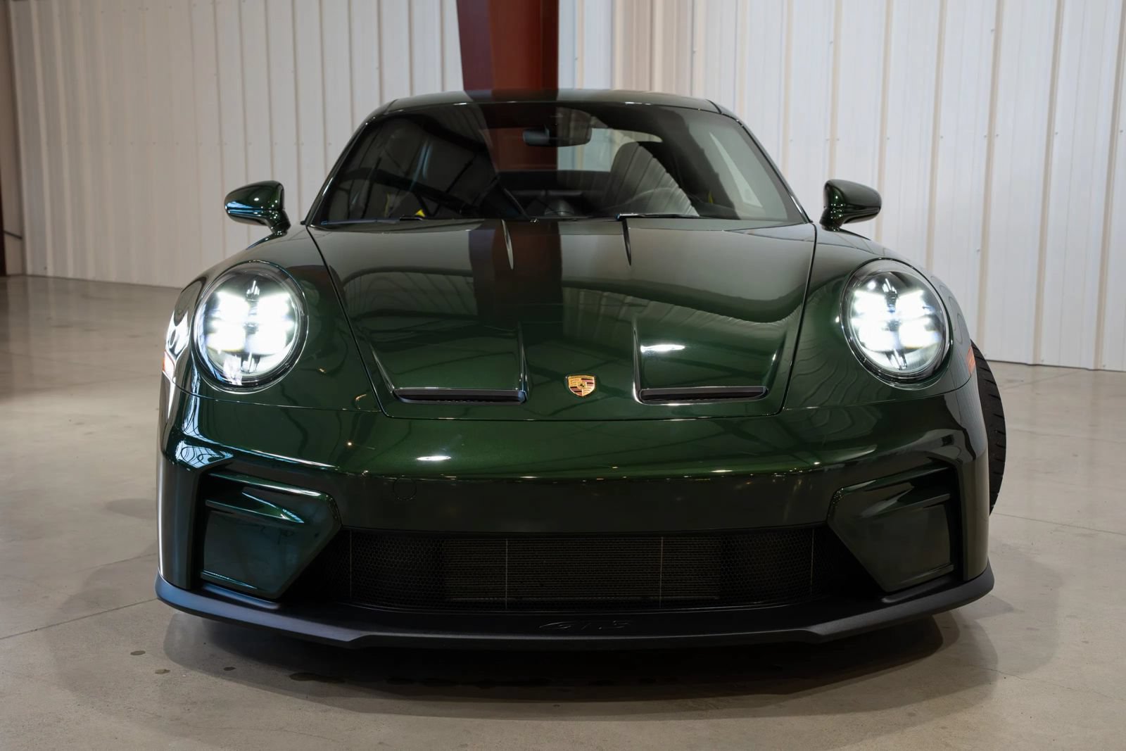 Used 2025 Porsche 911 GT3 RWD image 4