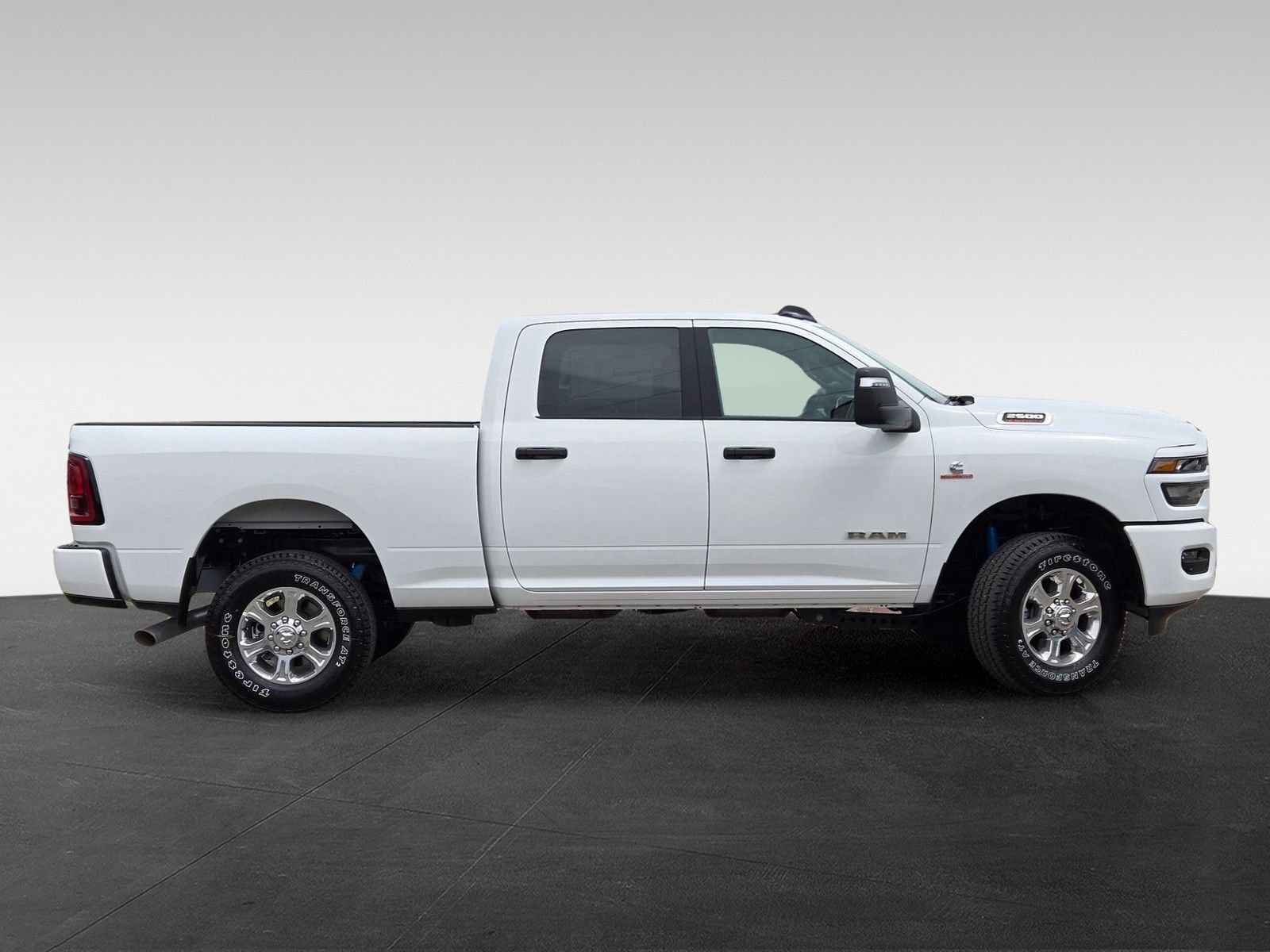 New 2026 RAM 2500 Big Horn AWD/4WD image 5