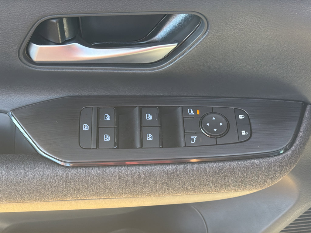 New 2026 Nissan Kicks SV w/ SV Premium Package image 17