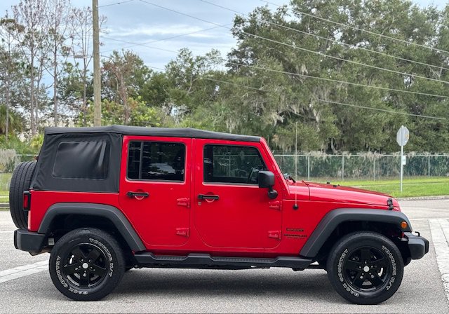 Used 2014 Jeep Wrangler Unlimited Sport w/ Quick Order Package 23S AWD/4WD image 6