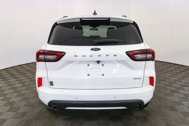 Used 2024 Ford Escape ST-Line w/ Tech Pack #1 AWD/4WD image 9