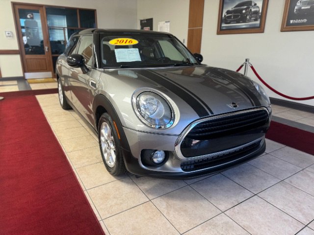 Used 2016 MINI Cooper Clubman image 1