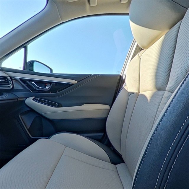 Used 2025 Subaru Outback Limited image 27
