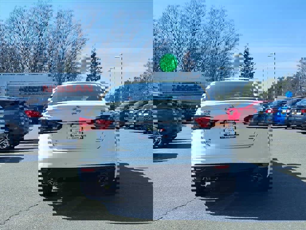 Certified 2024 Nissan Altima 2.0 SR image 5