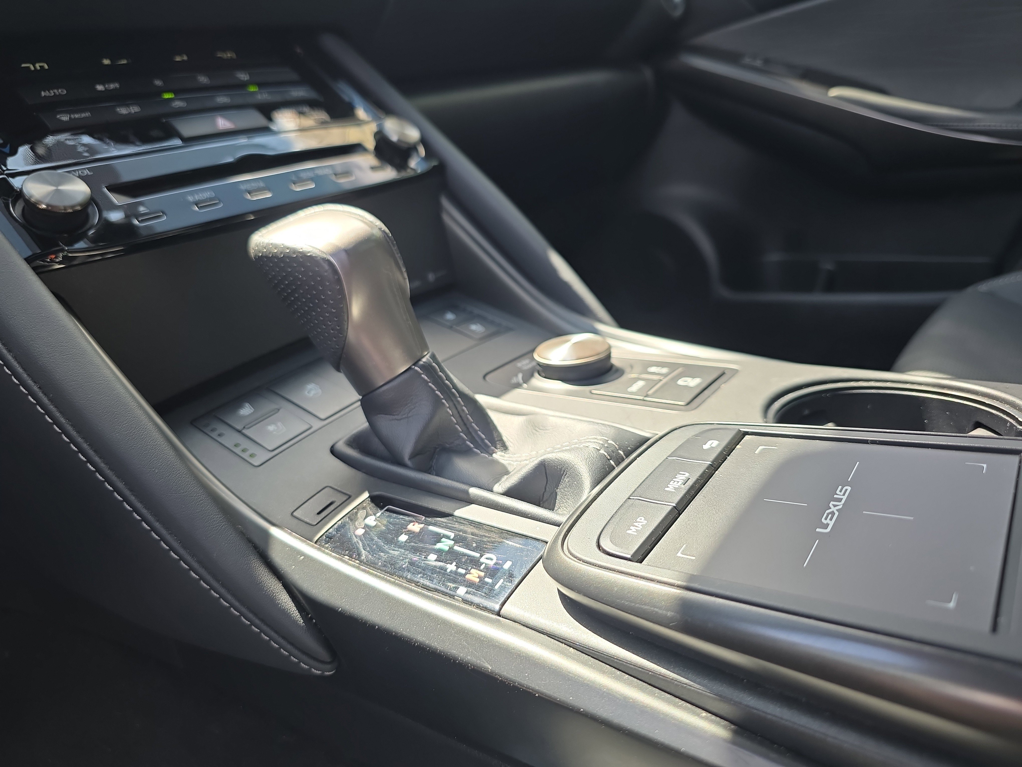 Used 2023 Lexus IS 350 F Sport w/ Navigation Package image 37